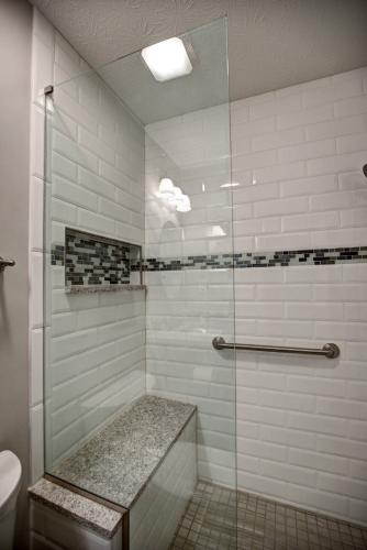 HELLMUELER_BATH_2