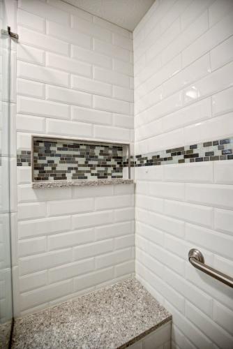 HELLMUELER_BATH_4